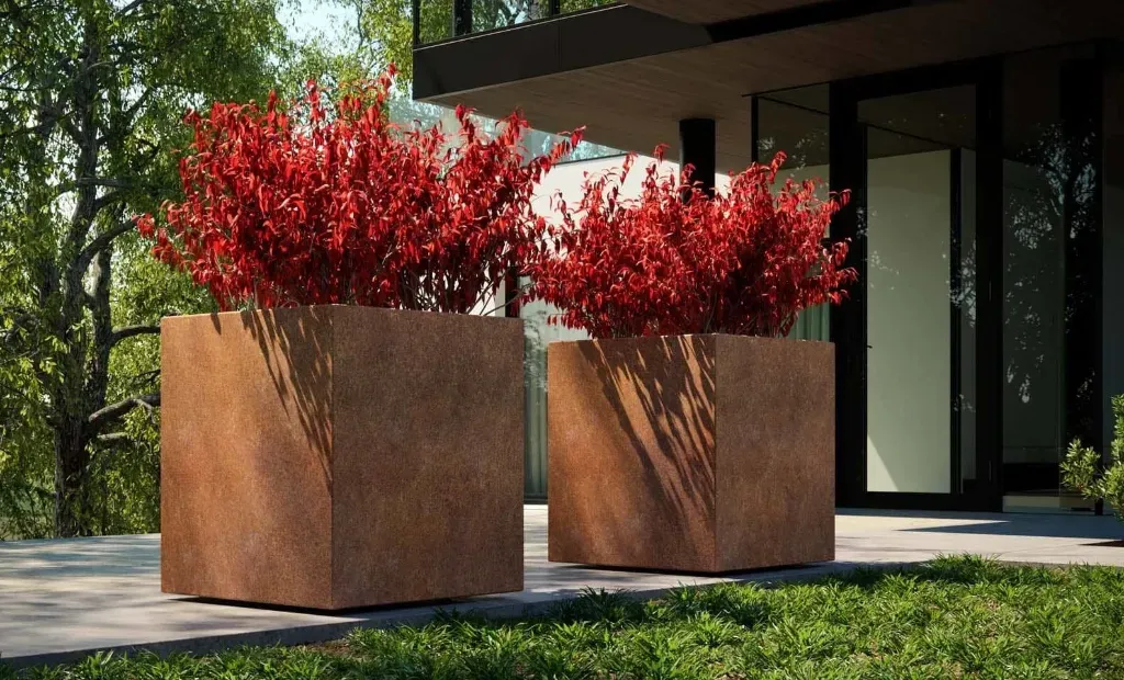 Przestronne donice ogrodowe